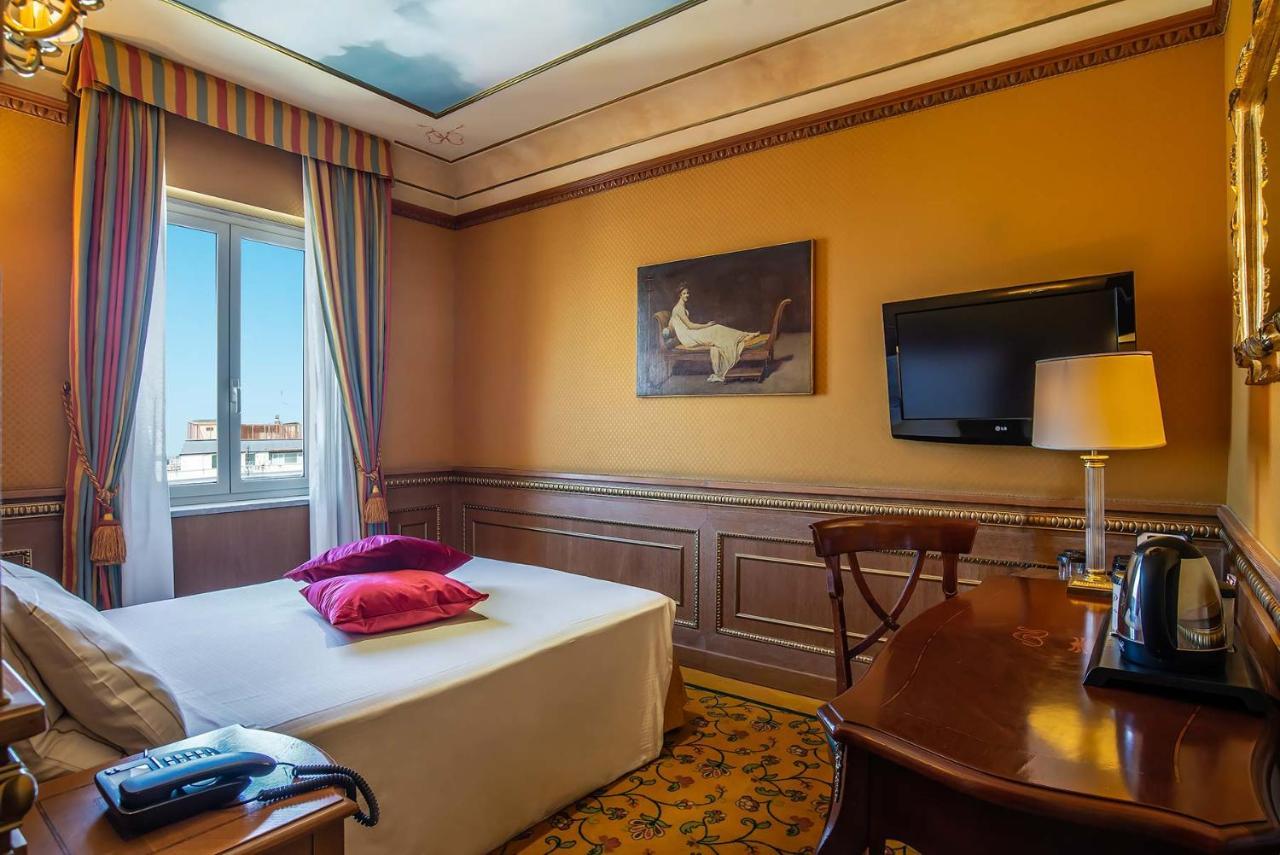 Hotel River Palace 4*