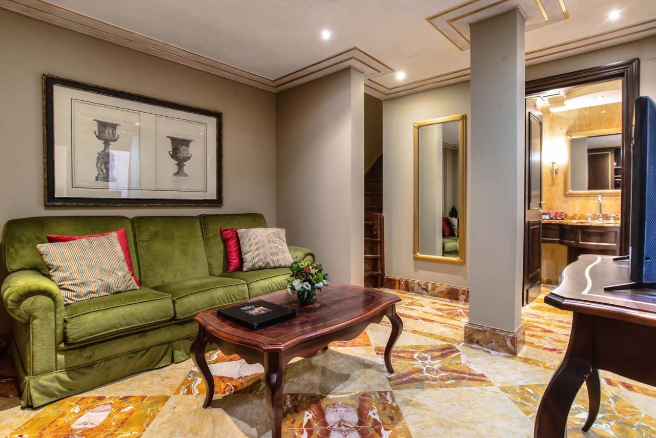 Hotel River Palace 4*
